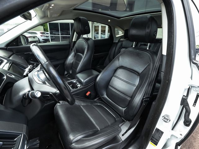 2020 Jaguar E-PACE SE - 23076809 - 32