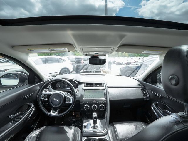 2020 Jaguar E-PACE SE - 23076809 - 35
