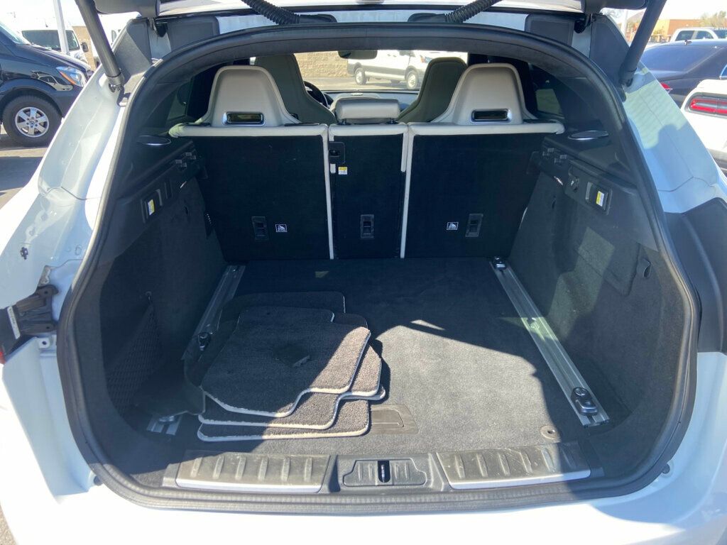 2020 Jaguar F-PACE SVR photo 19