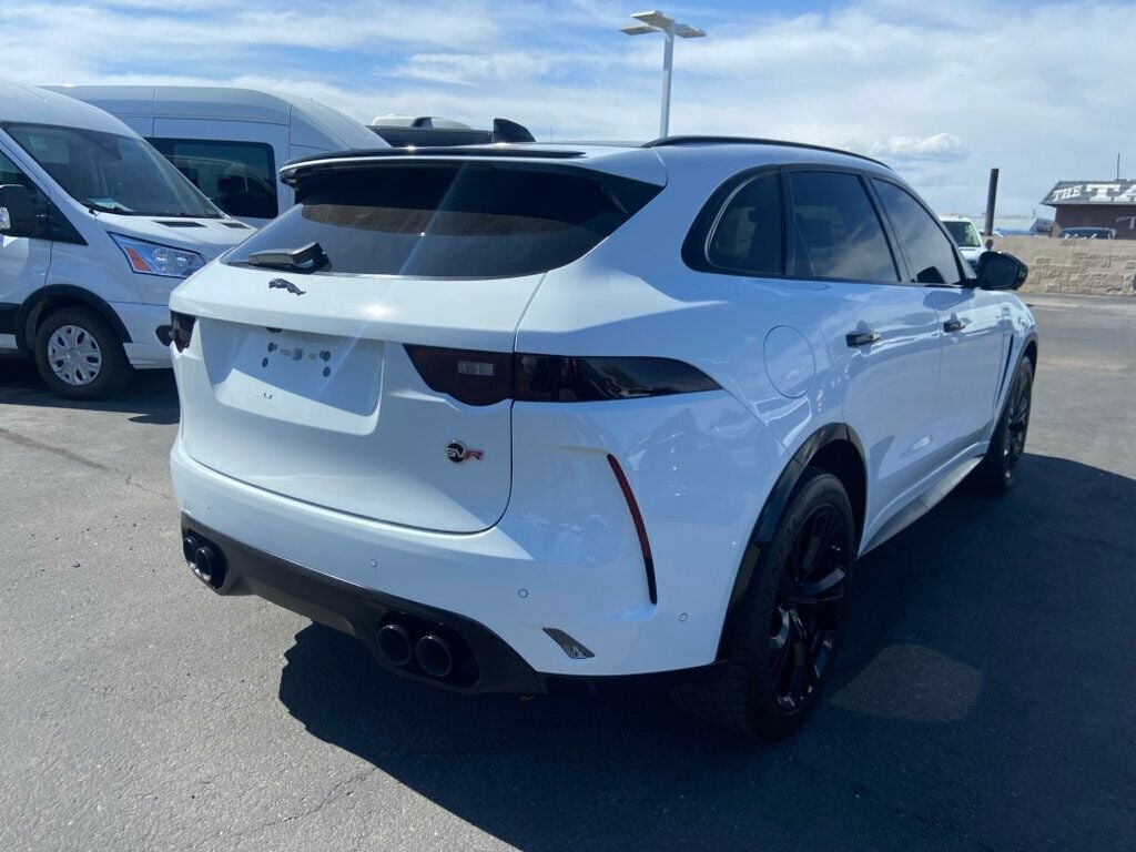 2020 Jaguar F-PACE SVR photo 6
