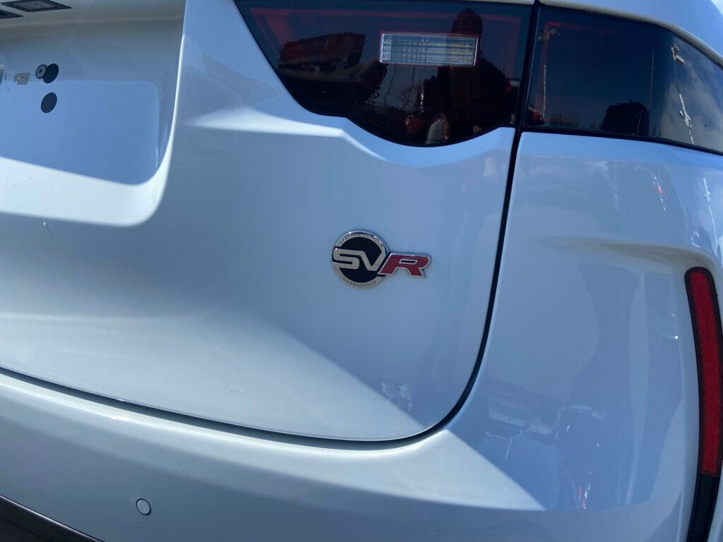 2020 Jaguar F-PACE SVR photo 7