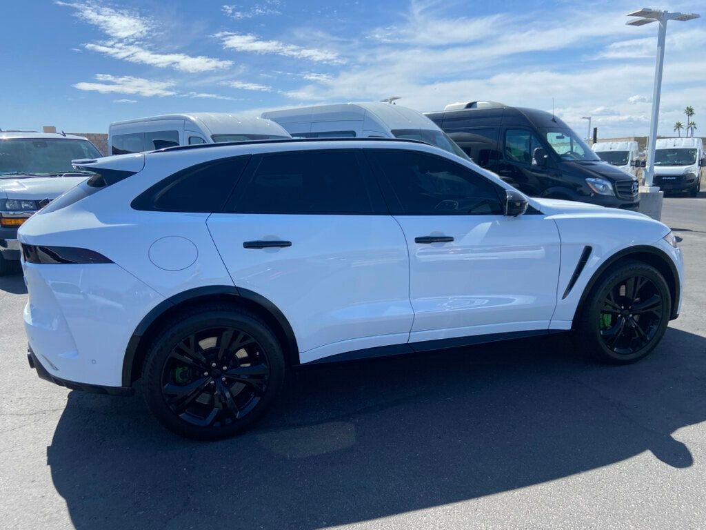 2020 Jaguar F-PACE SVR photo 8