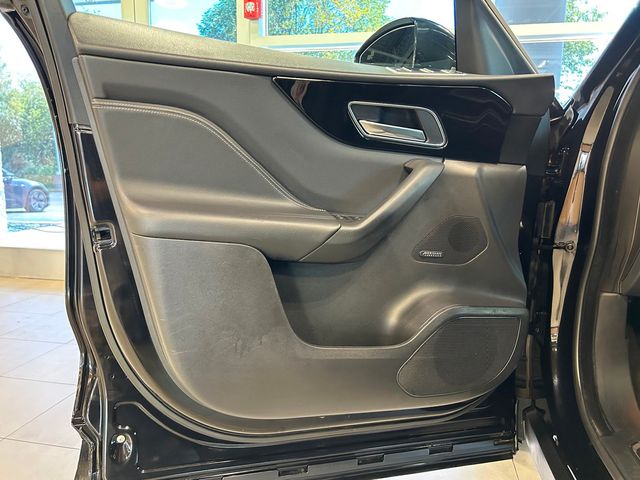 2020 Jaguar F-PACE 25t Checkered Flag Limited Edition AWD - 22909146 - 18