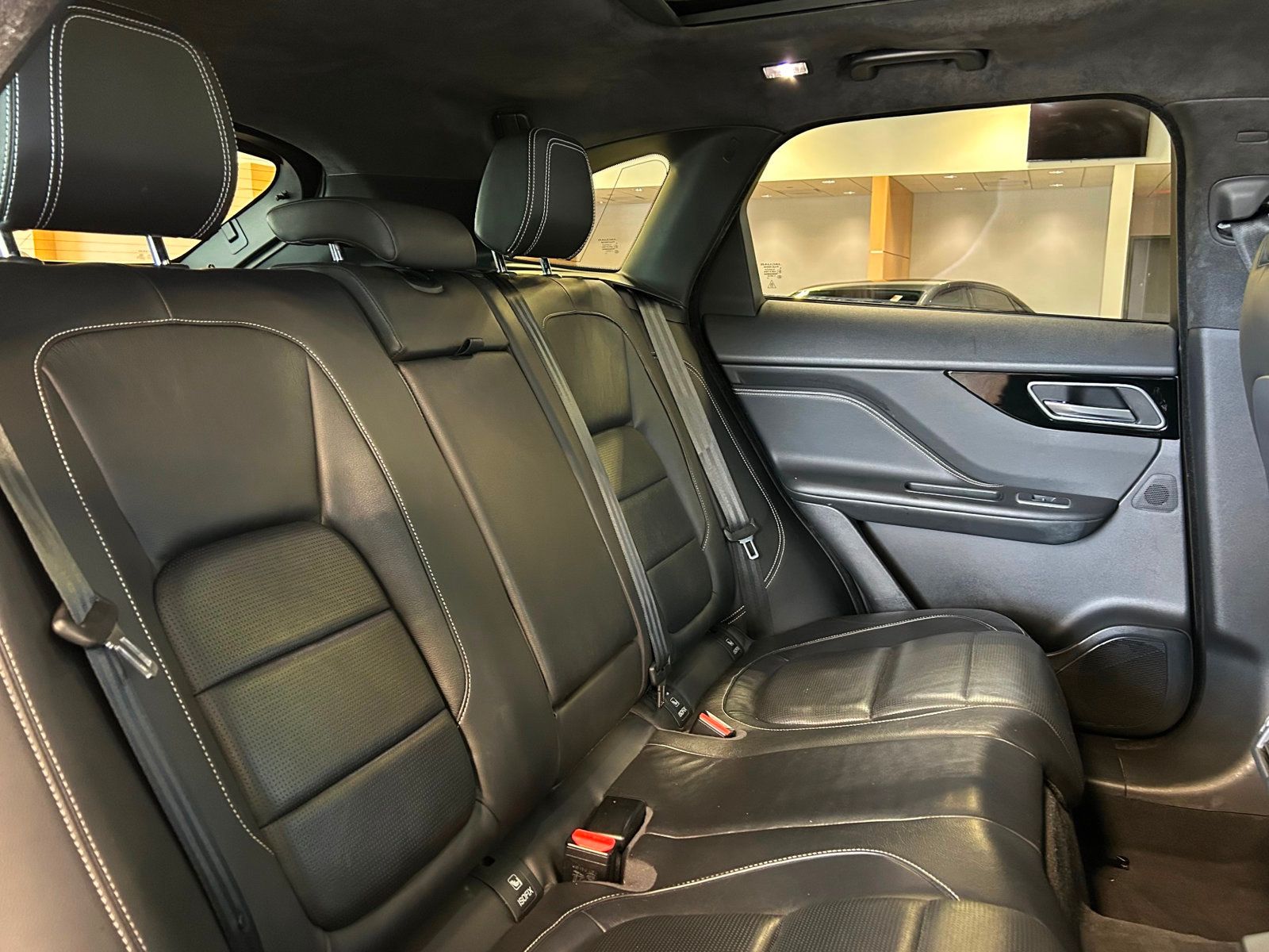 2020 Jaguar F-PACE Checkered Flag Edition photo 24