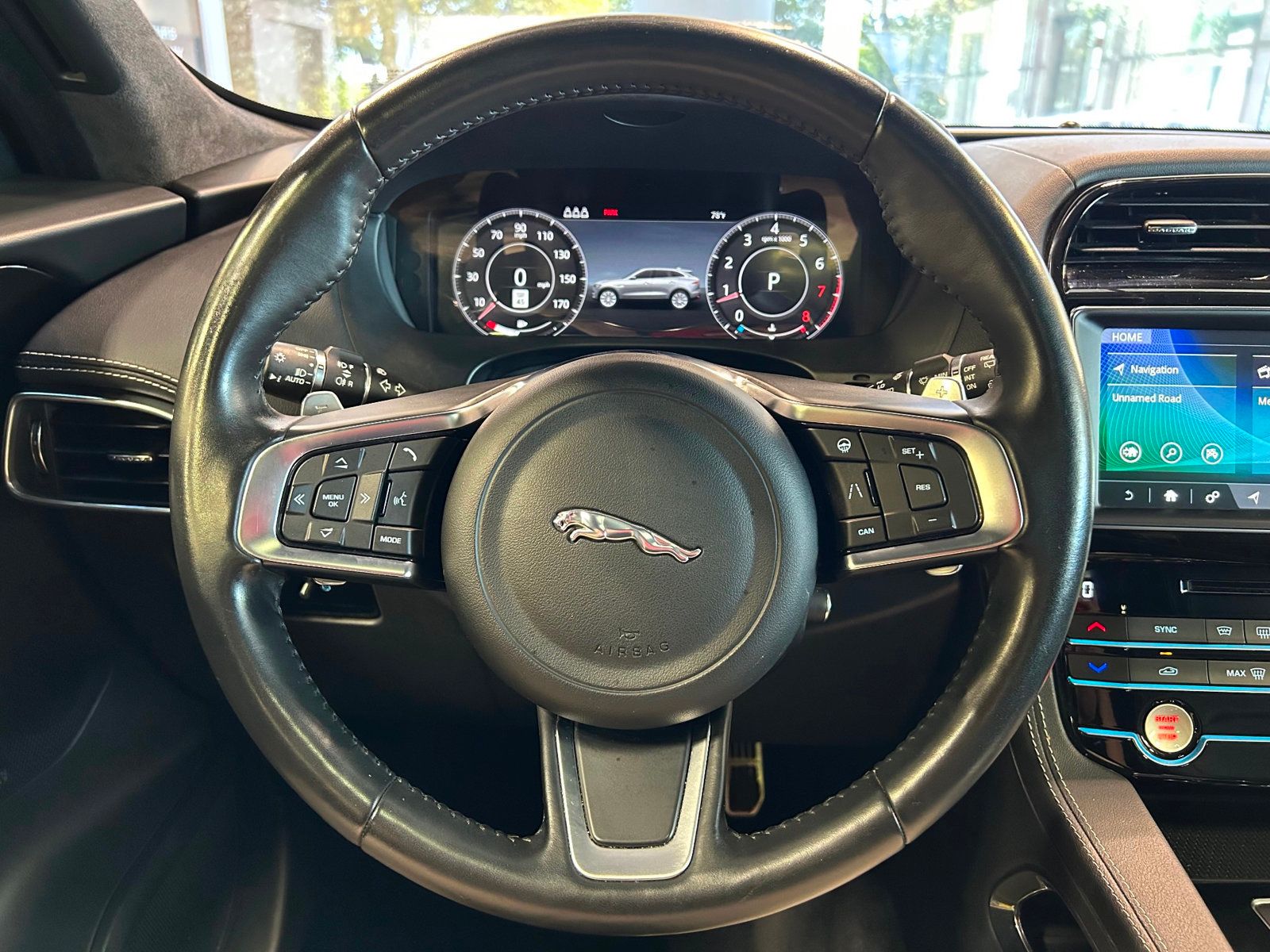2020 Jaguar F-PACE Checkered Flag Edition photo 26