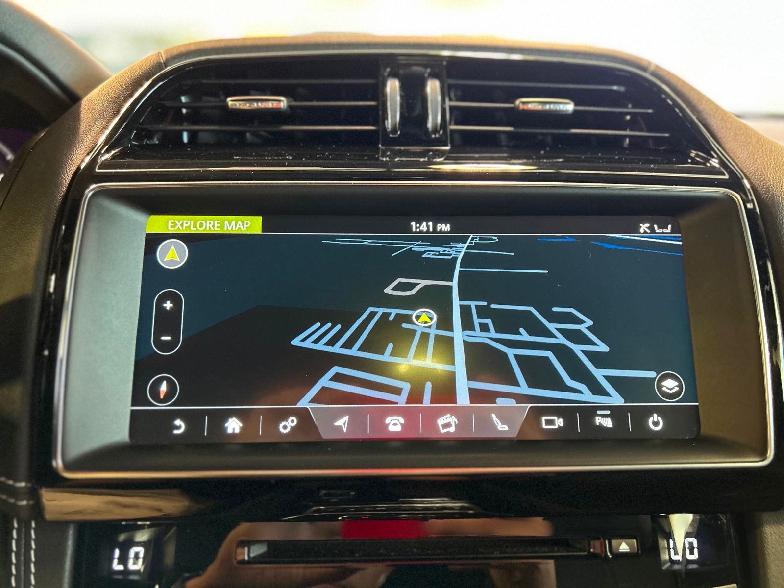 2020 Jaguar F-PACE Checkered Flag Edition photo 33
