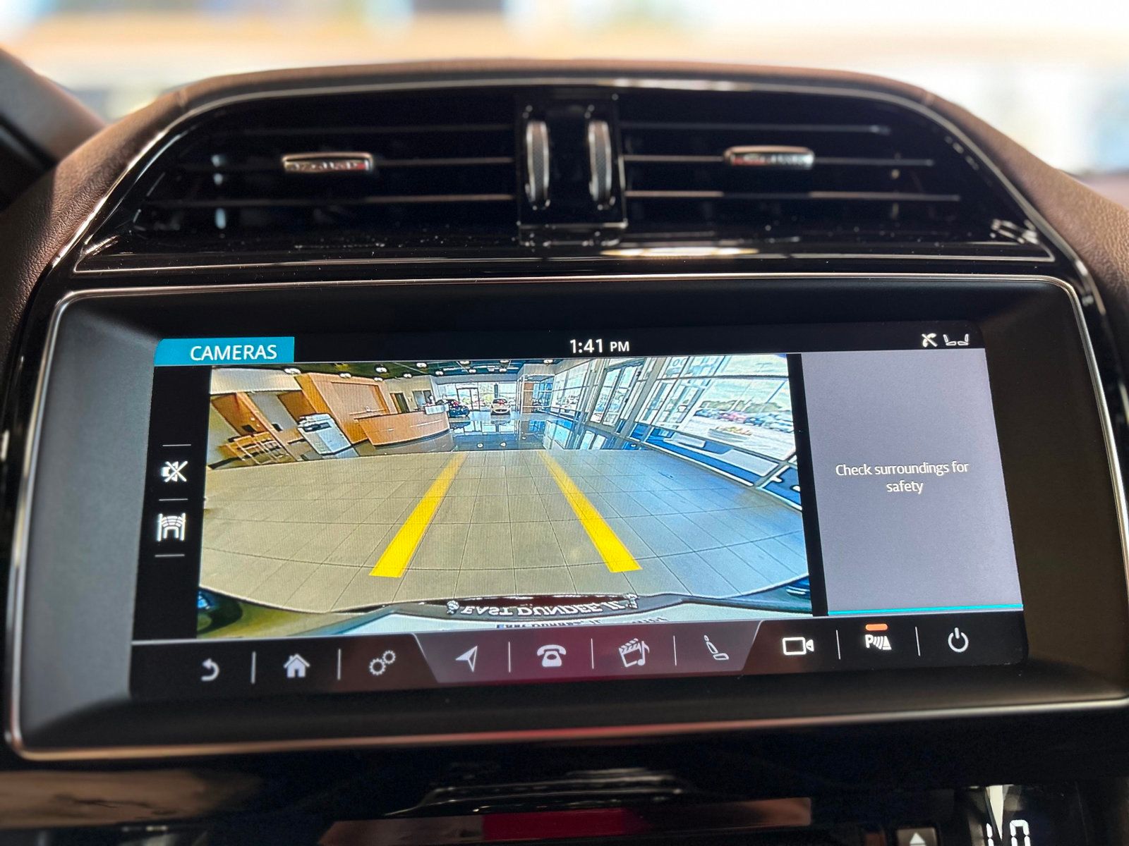 2020 Jaguar F-PACE Checkered Flag Edition photo 34