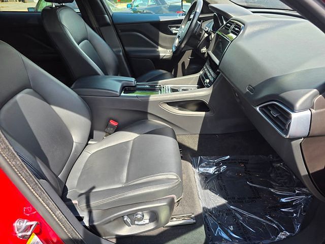 2020 Jaguar F-PACE 25t Premium AWD - 23014254 - 13