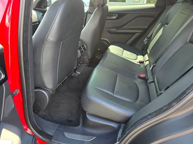 2020 Jaguar F-PACE 25t Premium AWD - 23014254 - 17
