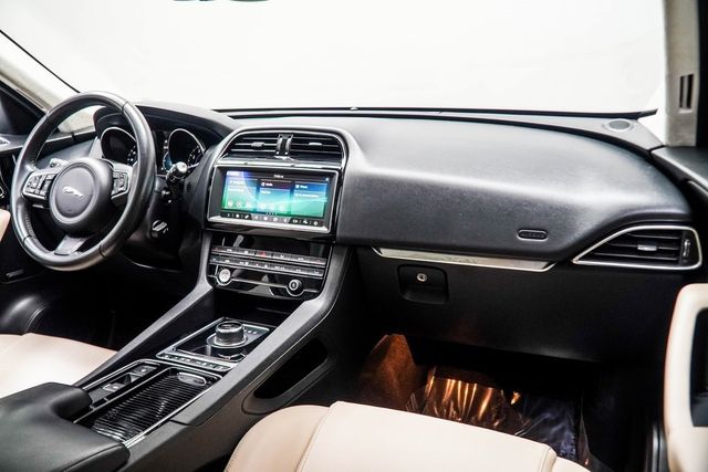 2020 Jaguar F-PACE 25t Premium AWD - 22949027 - 17