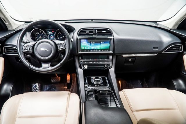 2020 Jaguar F-PACE 25t Premium AWD - 22949027 - 4