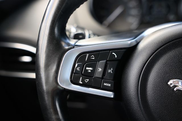 2020 Jaguar F-PACE 30t Prestige AWD - 22917447 - 27