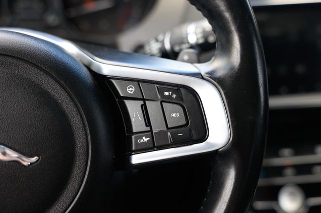 2020 Jaguar F-PACE 30t Prestige AWD - 22917447 - 28