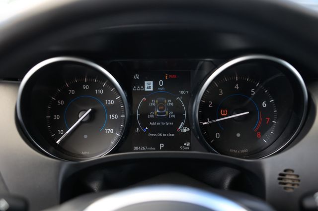 2020 Jaguar F-PACE 30t Prestige AWD - 22917447 - 29