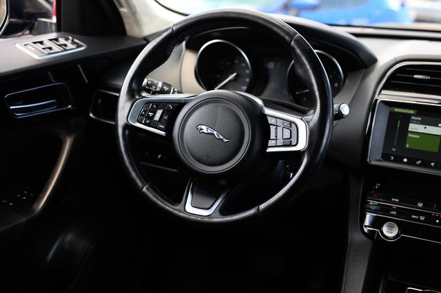 2020 Jaguar F-PACE 30t Prestige AWD - 22917447 - 30