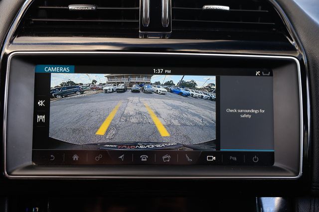 2020 Jaguar F-PACE 30t Prestige AWD - 22917447 - 35