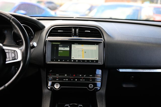 2020 Jaguar F-PACE 30t Prestige AWD - 22917447 - 37