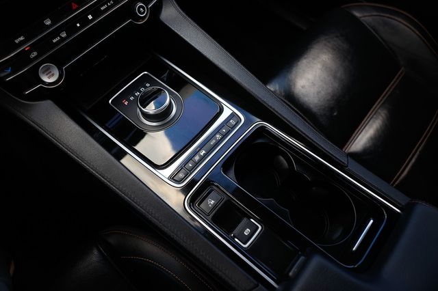 2020 Jaguar F-PACE 30t Prestige AWD - 22917447 - 39