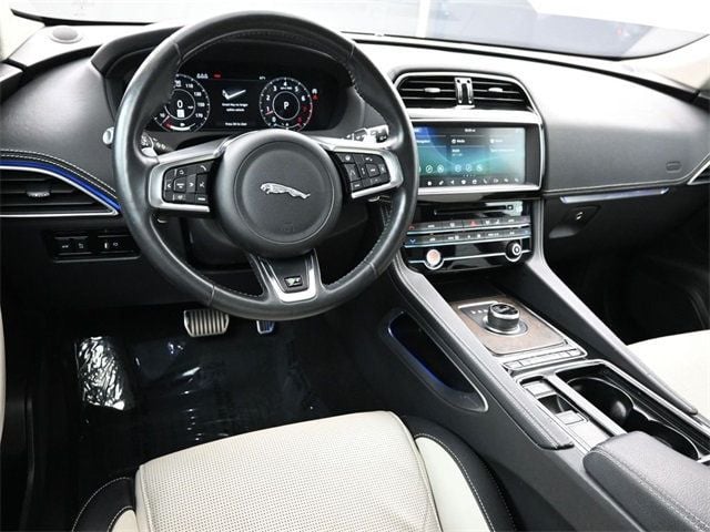 2020 Jaguar F-PACE 30t R-Sport AWD - 22900883 - 17