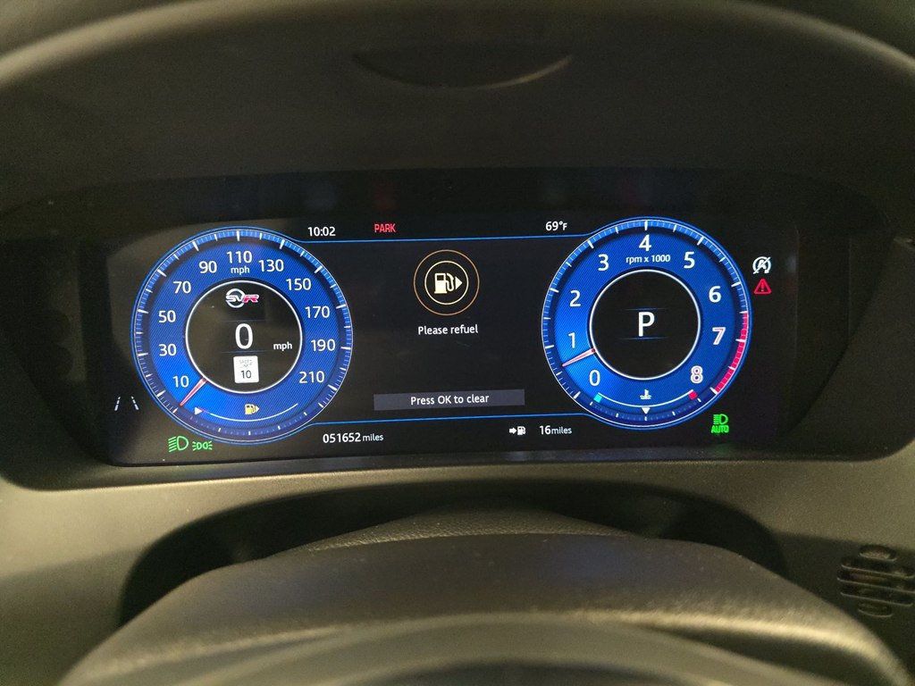 2020 Jaguar F-PACE BUCKETS! RED GUTS! CARBON EVERY WHERE! BLUE CLUSTER! 21INCH WHLS - 22954169 - 11