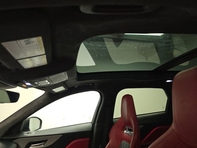 2020 Jaguar F-PACE BUCKETS! RED GUTS! CARBON EVERY WHERE! BLUE CLUSTER! 21INCH WHLS - 22954169 - 13