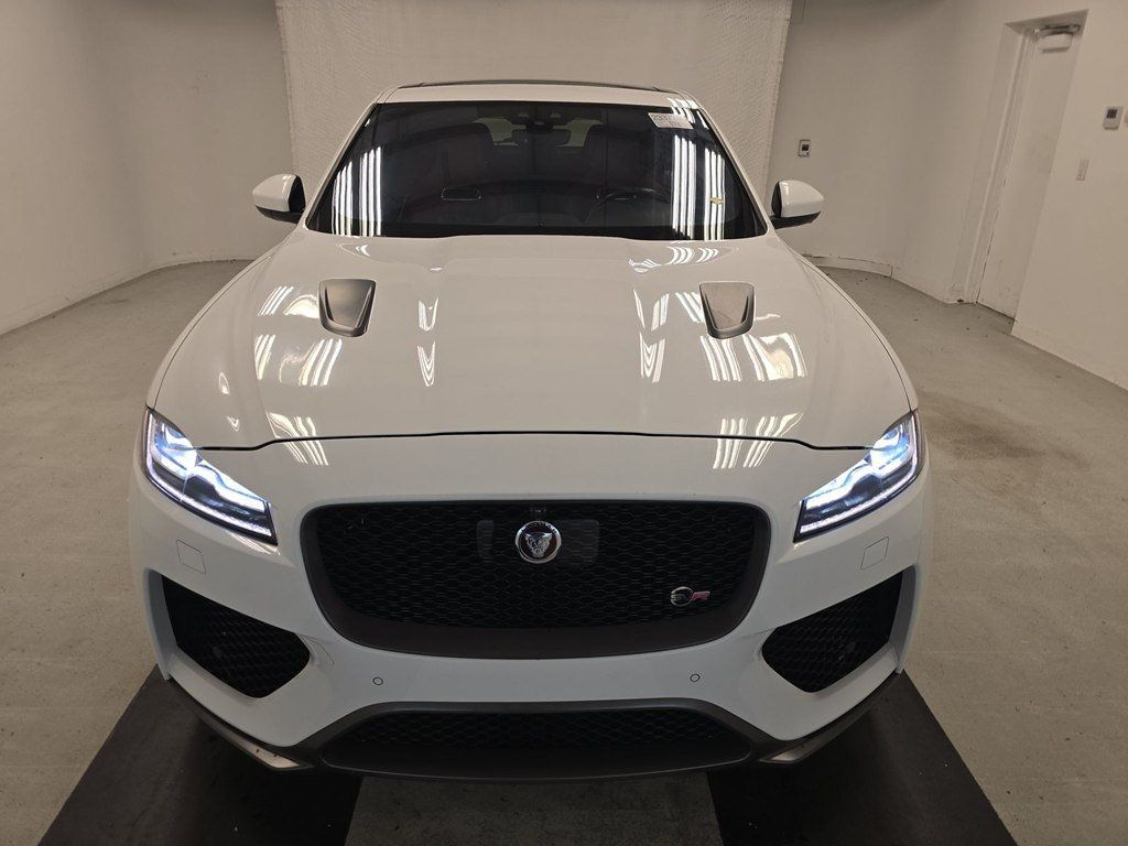 2020 Jaguar F-PACE BUCKETS! RED GUTS! CARBON EVERY WHERE! BLUE CLUSTER! 21INCH WHLS - 22954169 - 1