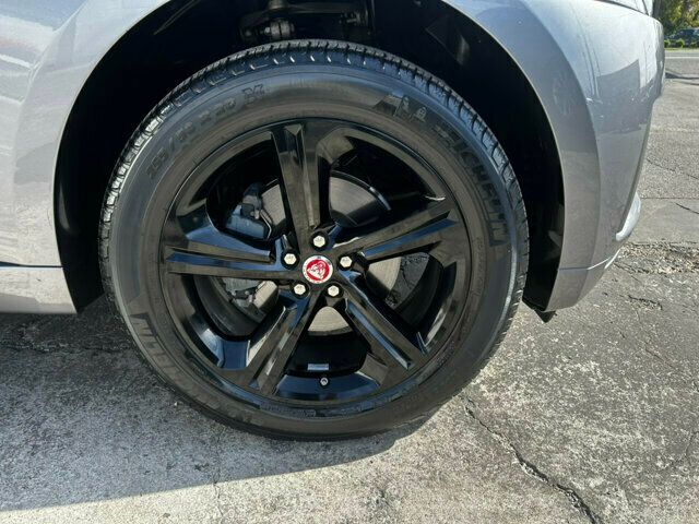 2020 Jaguar F-PACE Local Trade/Carbon Fiber Trim/Heated Seats/Pano Roof/Blind Spot - 22937060 - 28