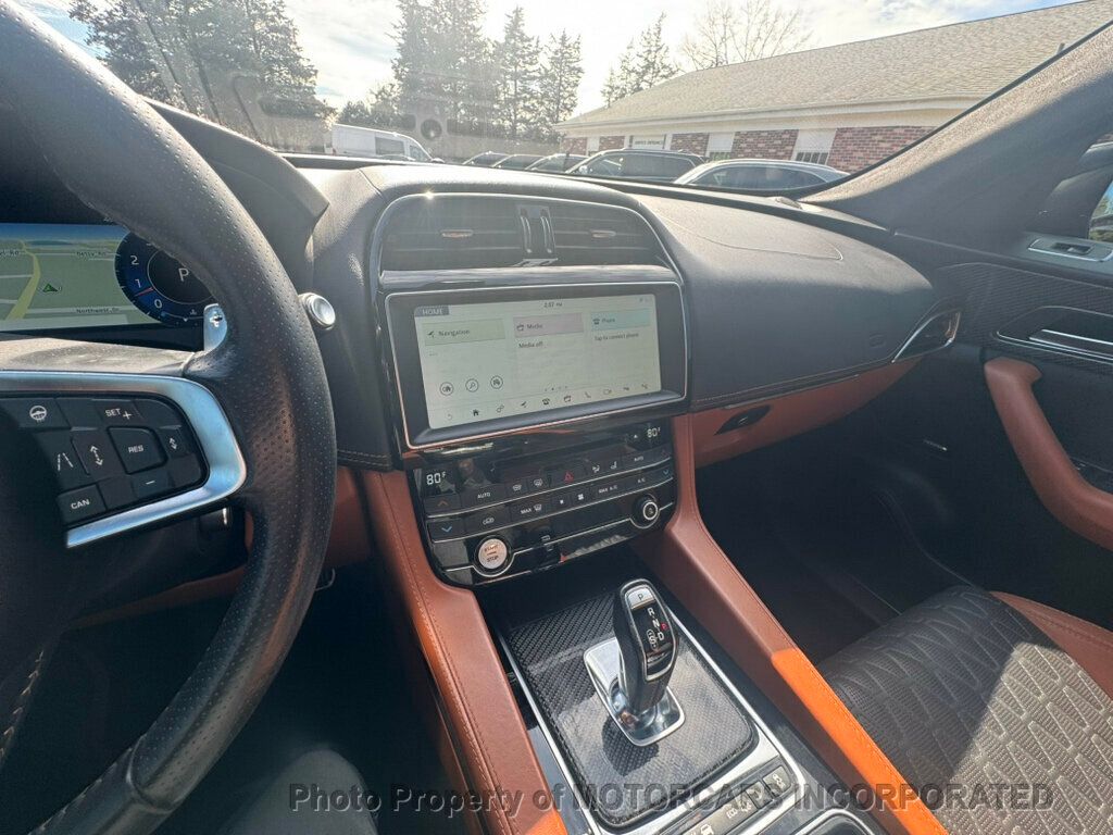 2020 Jaguar F-PACE SVR AWD - 23000870 - 11