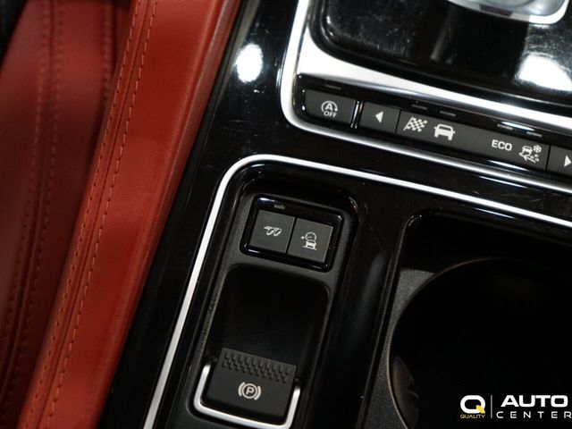 2020 Jaguar F-PACE SVR AWD - 22987371 - 25