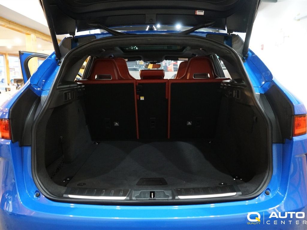 2020 Jaguar F-PACE SVR AWD - 22987371 - 35