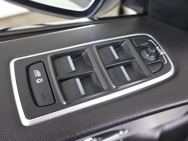 2020 Jaguar F-PACE SVR AWD - 22995563 - 40