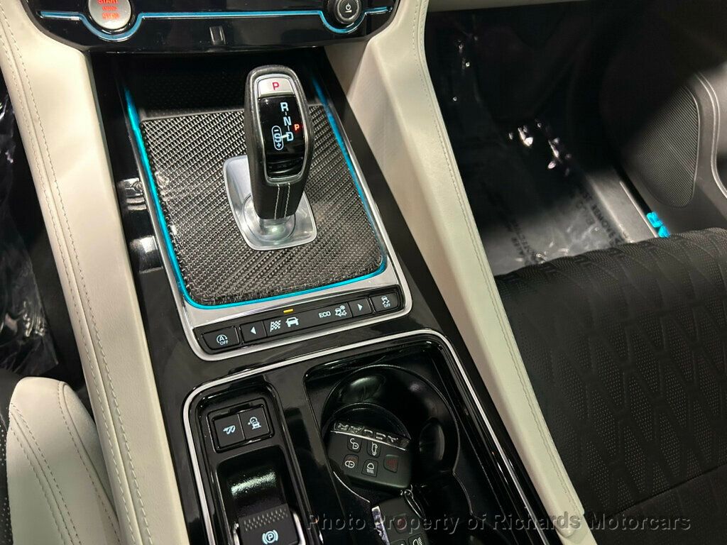 2020 Jaguar F-PACE SVR AWD - 22936620 - 19