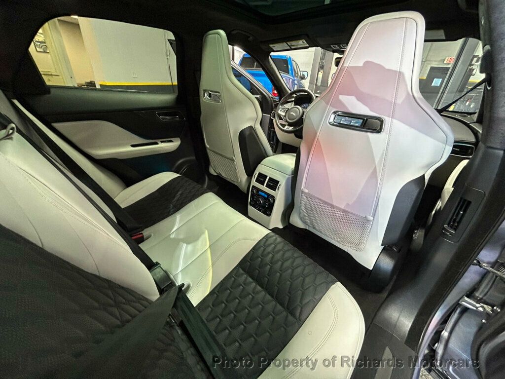 2020 Jaguar F-PACE SVR AWD - 22936620 - 25