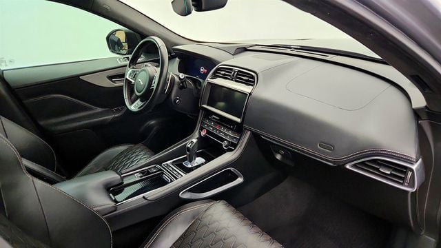 2020 Jaguar F-PACE SVR AWD - 23079081 - 24