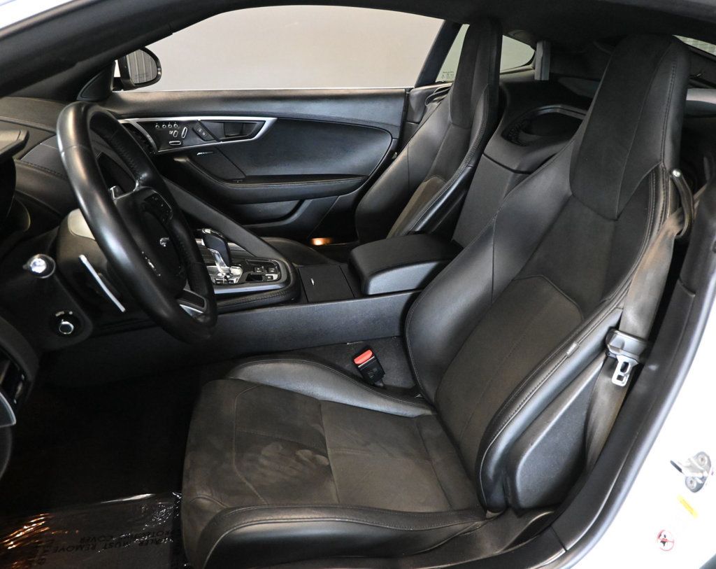 Jaguar F-TYPE photo 16