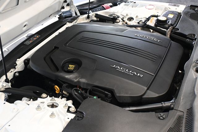 2020 Jaguar F-TYPE Coupe Automatic P300 - 23072702 - 17