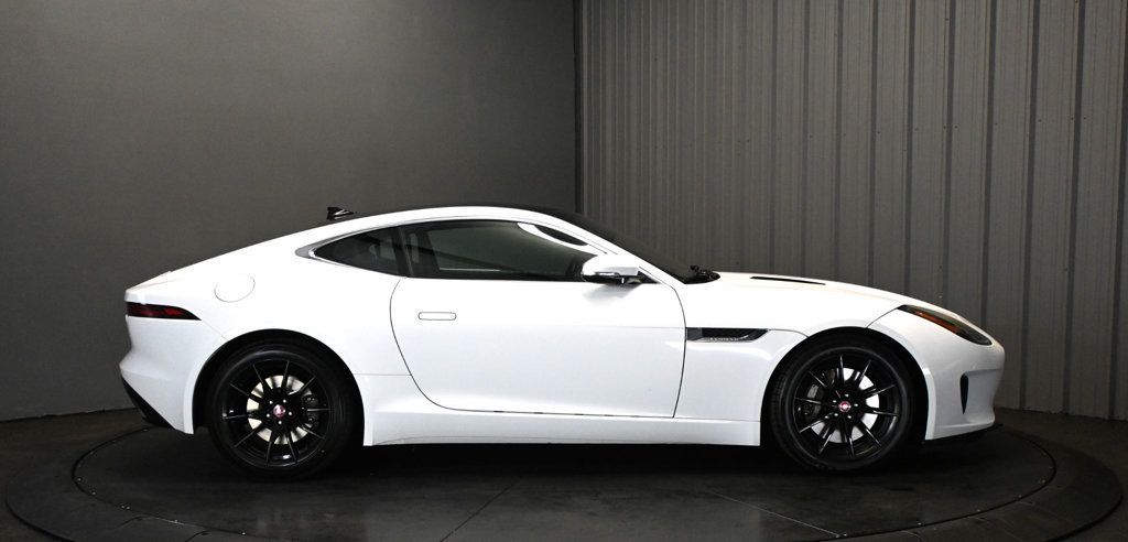 Jaguar F-TYPE photo 4