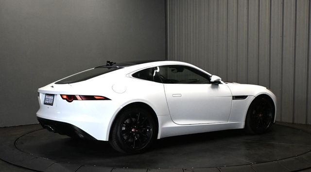 2020 Jaguar F-TYPE Coupe Automatic P300 - 23072702 - 4