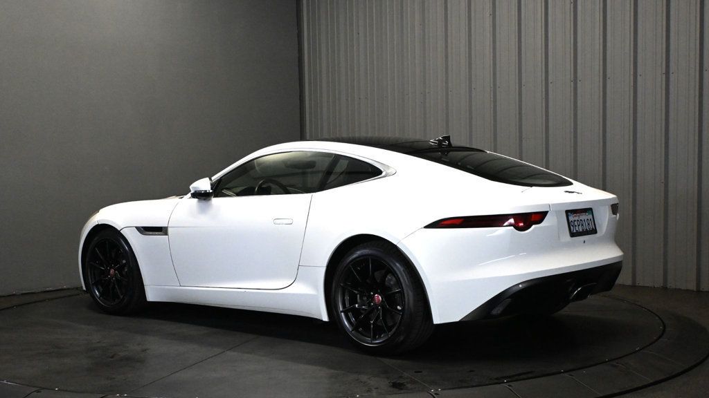 Jaguar F-TYPE photo 7