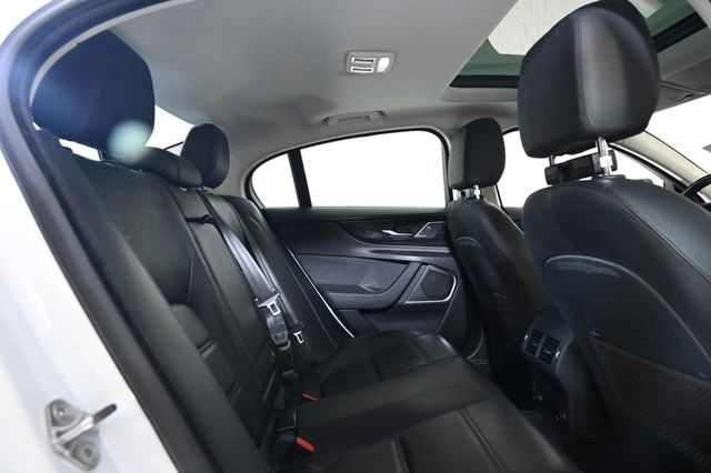 2020 Jaguar XE S - 22982407 - 16