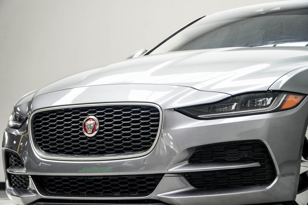 2020 Jaguar XE S photo 2
