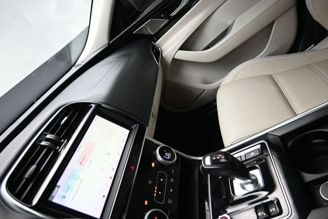 2020 Jaguar XE S RWD - 23080082 - 19