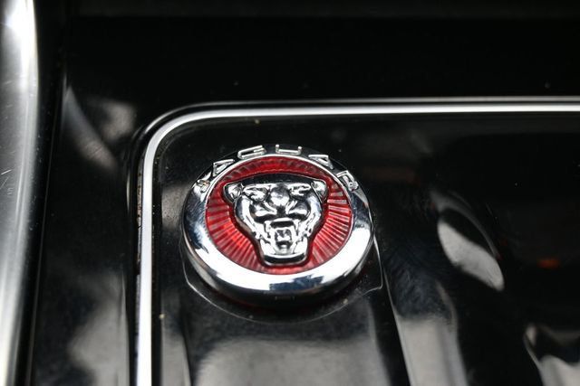 2020 Jaguar XE S RWD - 23080082 - 27