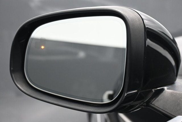 2020 Jaguar XE S RWD - 23080082 - 3
