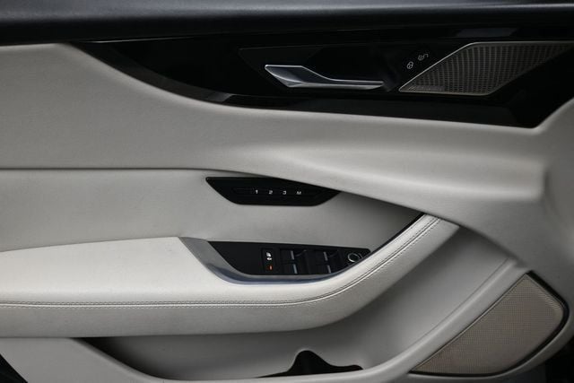 2020 Jaguar XE S RWD - 23080082 - 7