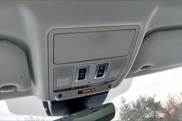 2020 Jaguar XE S RWD - 22992857 - 27