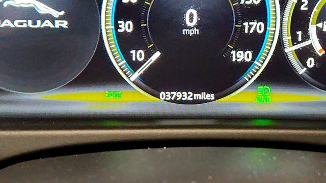 2020 Jaguar XF Sedan 30t Checkered Flag Limited Edition AWD w/ Convenenience - 23036835 - 15