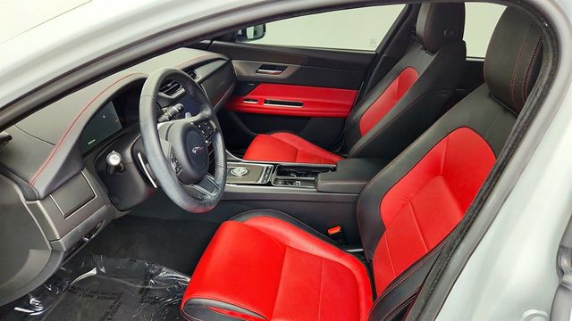 2020 Jaguar XF Sedan 30t Checkered Flag Limited Edition AWD w/ Convenenience - 23036835 - 20