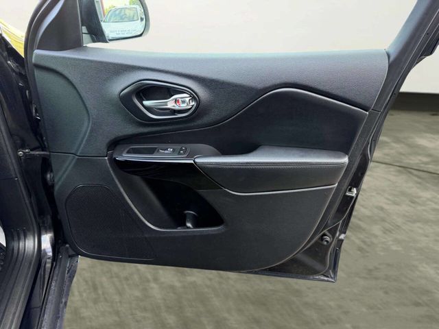 2020 Jeep Cherokee Altitude 4x4 - 23045395 - 24