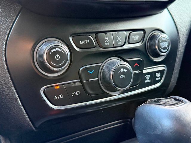 2020 Jeep Cherokee Altitude 4x4 - 23045395 - 36